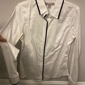 White banana republic button down with black trim, non iron fitted, 2